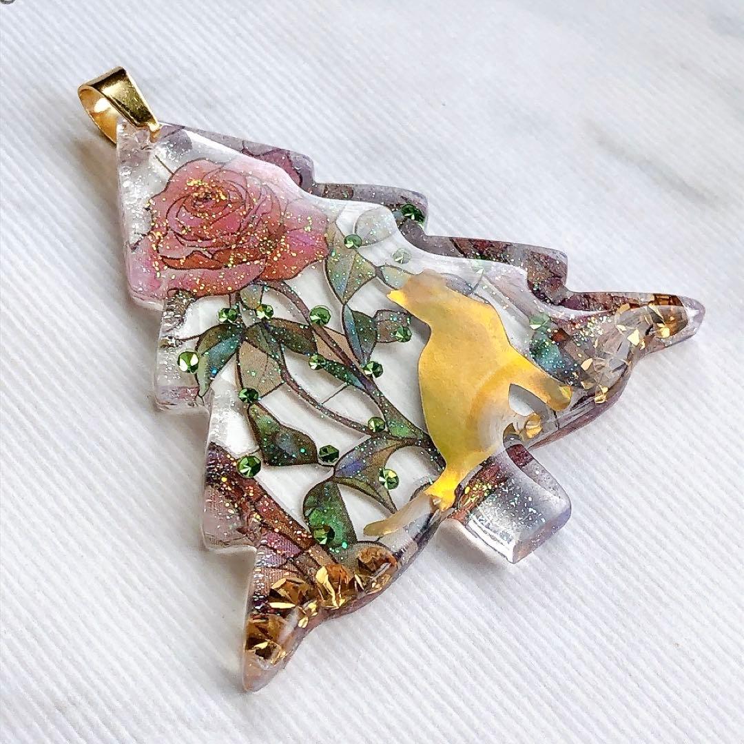 同梱値引100円❤️No.2466 レジン ペンダントトップ 猫 ネコ ねこ ♡
