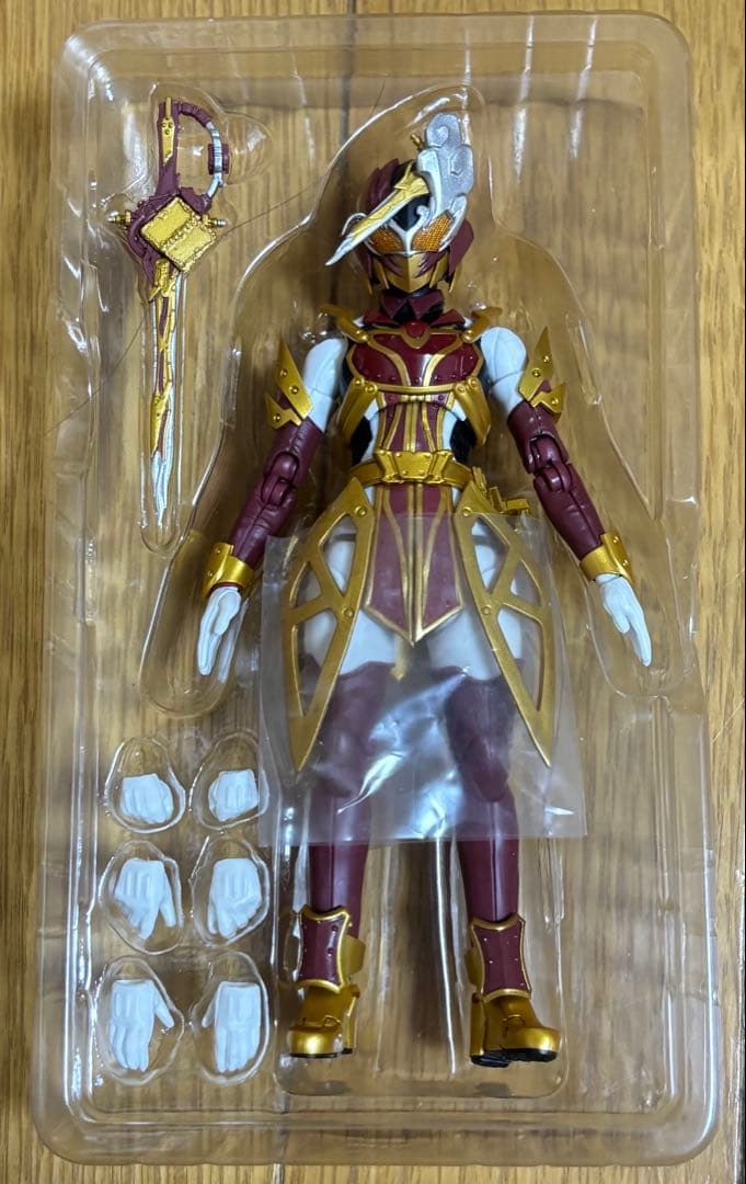 仮面ライダーサーベラ S.H.Figuarts