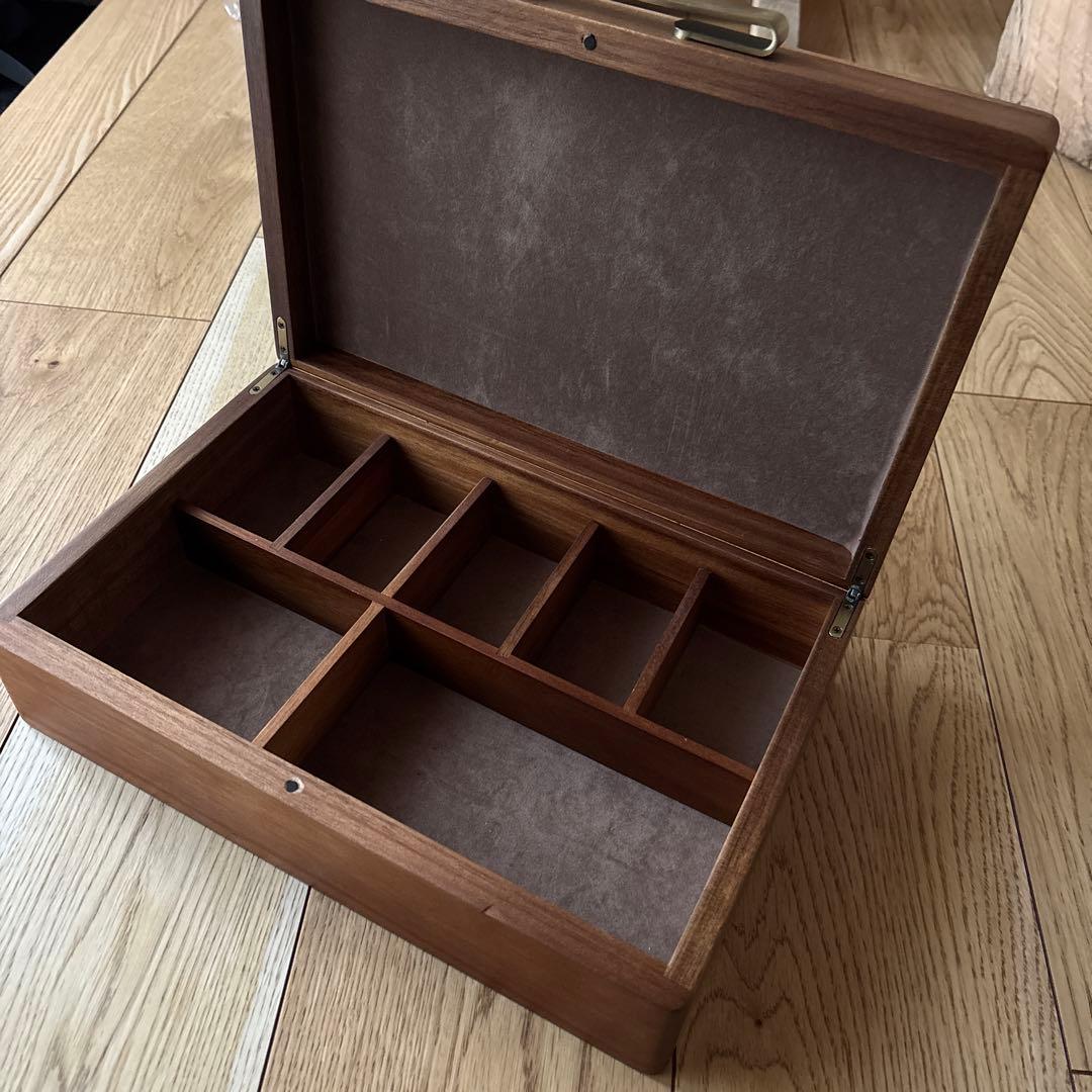 Shanik木製ジュエリーボックス 蓋つき