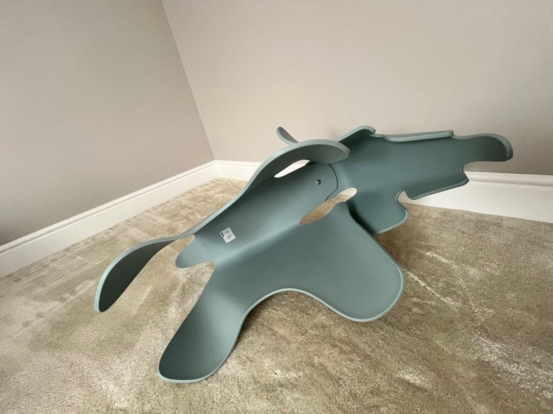 イームズ　エレファント　vitra 人気のライトブルー