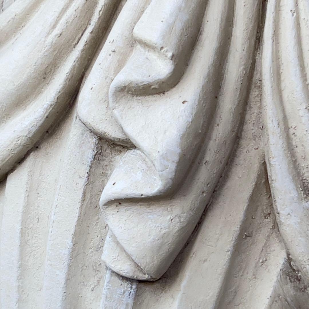 深いレリーフのアンティーク調ミドルカップ陶器鉢