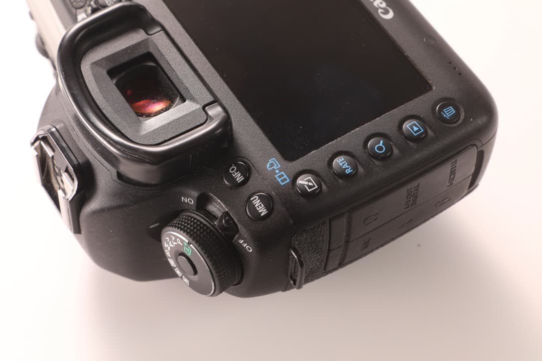 デジタルカメラ Canon EOS 5D Mark III