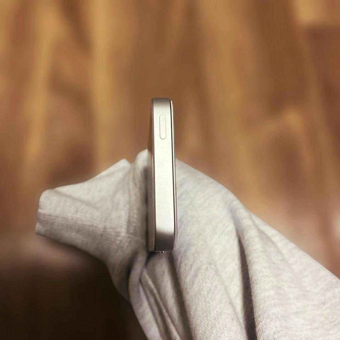【美品】iPhoneSE 64GB シルバー SIMフリー バッテリー100%！