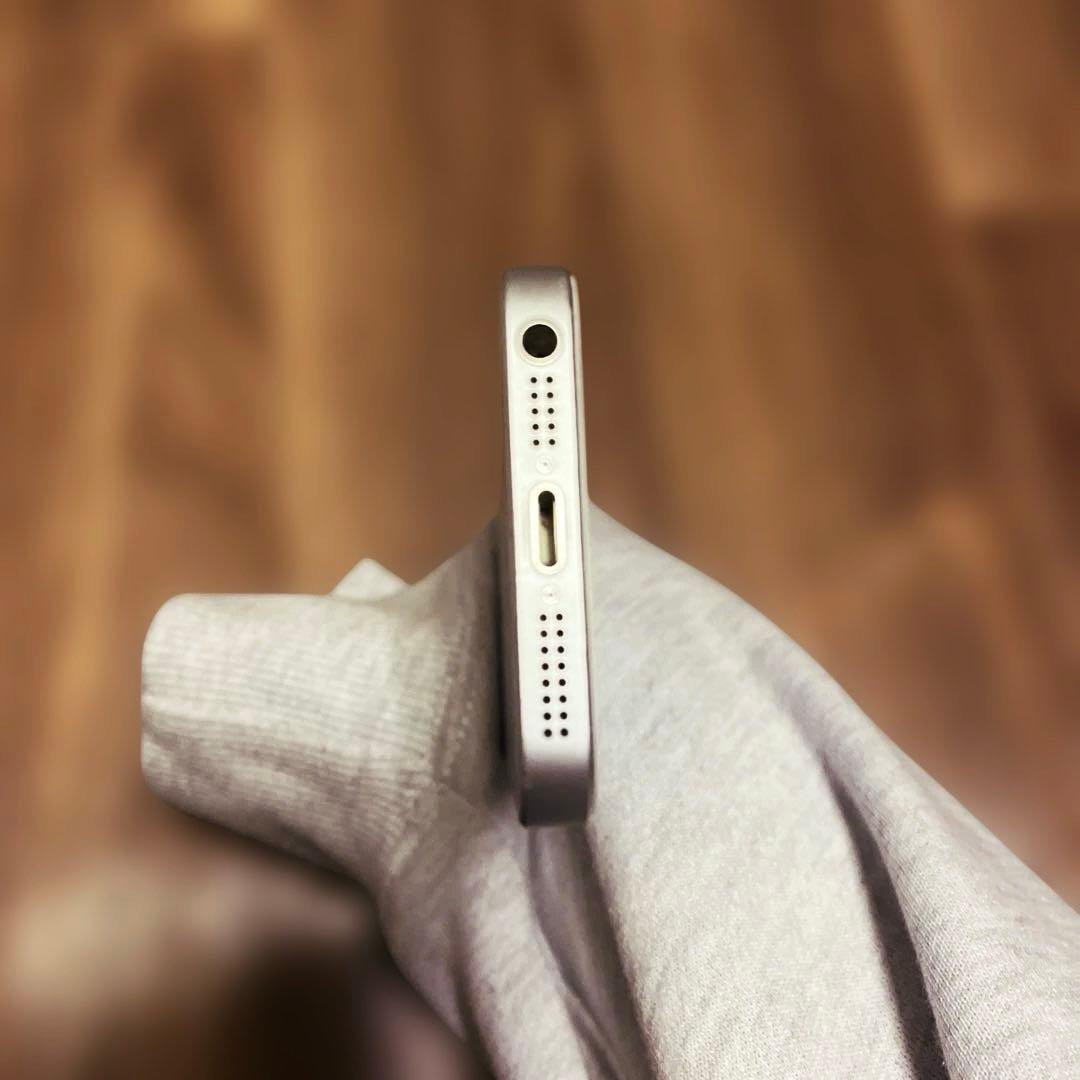 【美品】iPhoneSE 64GB シルバー SIMフリー バッテリー100%！