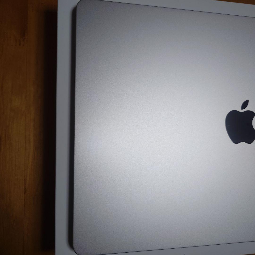 MacBook Air M3 15インチ 16GB 512GB スターライト
