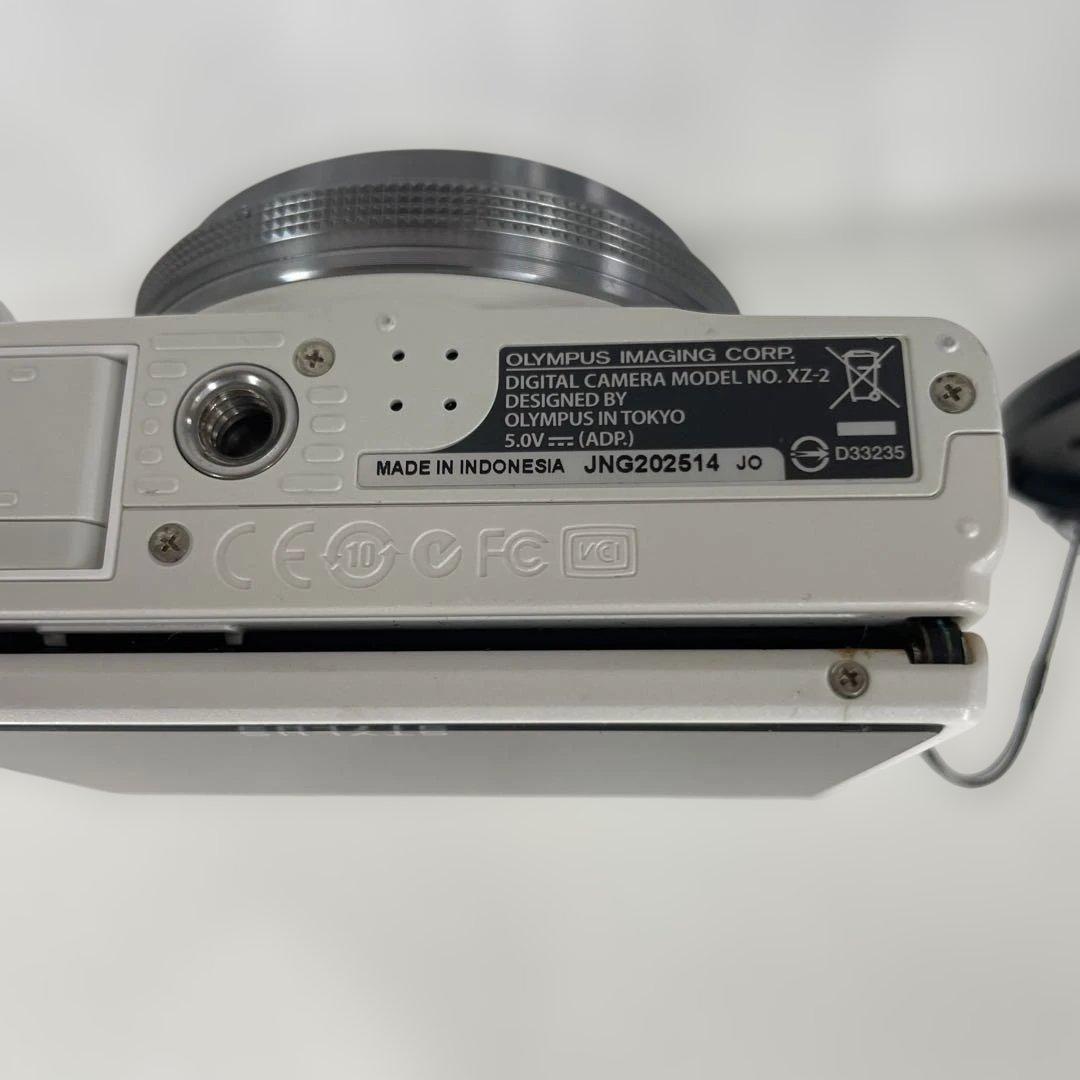 【美品】オリンパス XZ-2 オールドコンデジ レトロデジカメ ホワイト