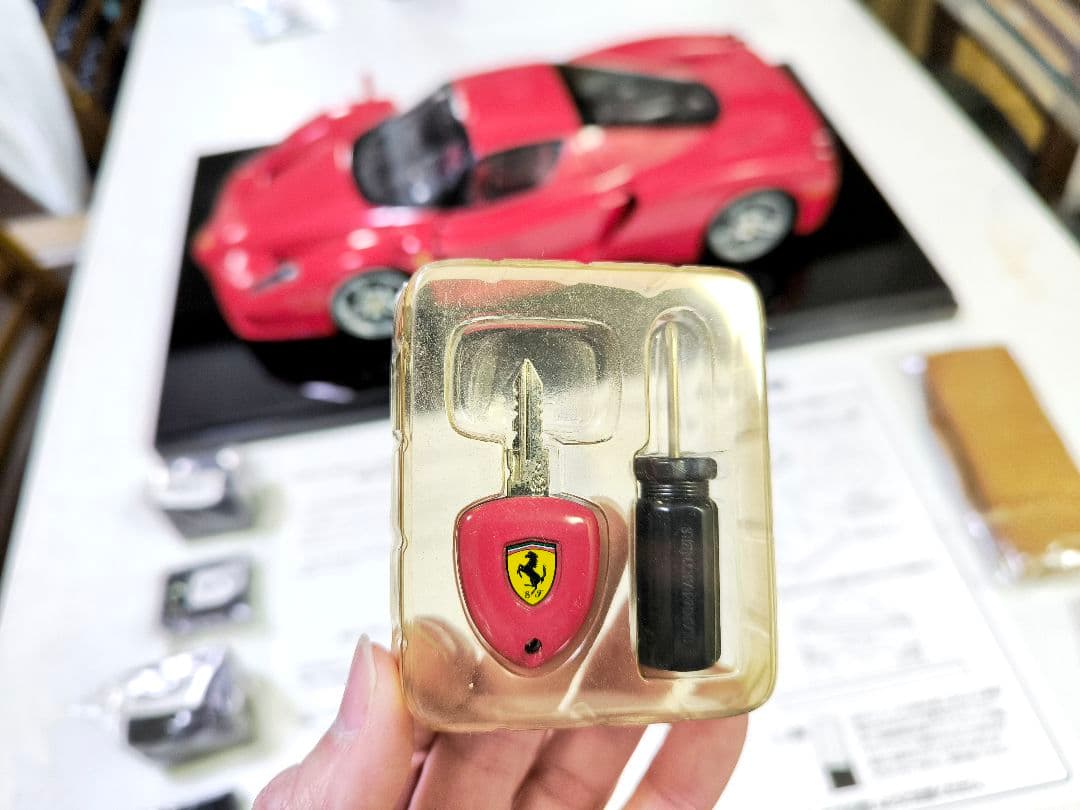 超大型 1/10 フェラーリ Enzo DeAGOSTINI 約40cm 9kg