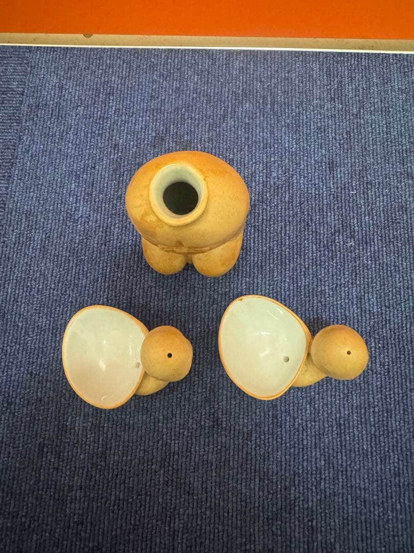 1735 美品 春画陶器 変型おかめ酒器揃　徳利1客　盃2客