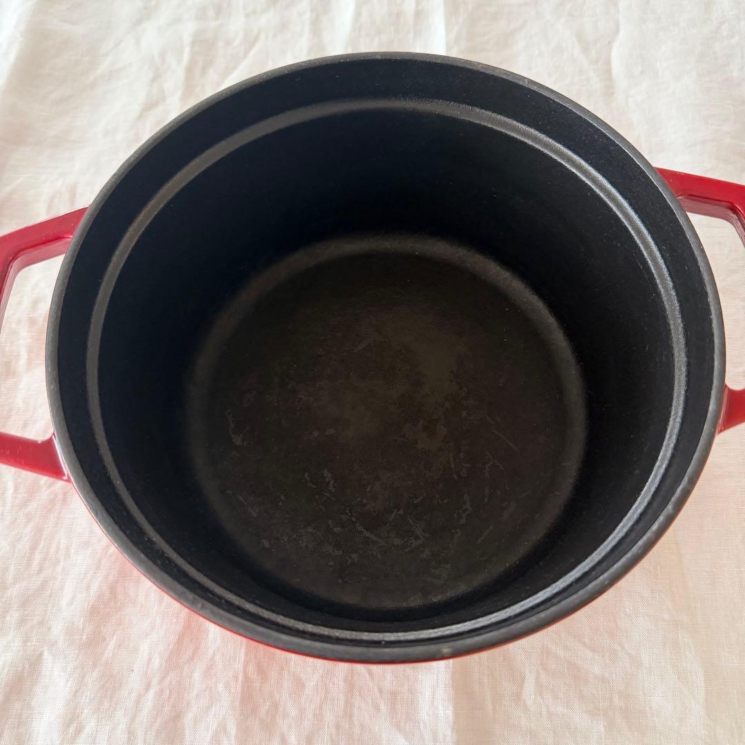 STAUB ココット ラウンド 20cm チェリー 鋳鉄鍋