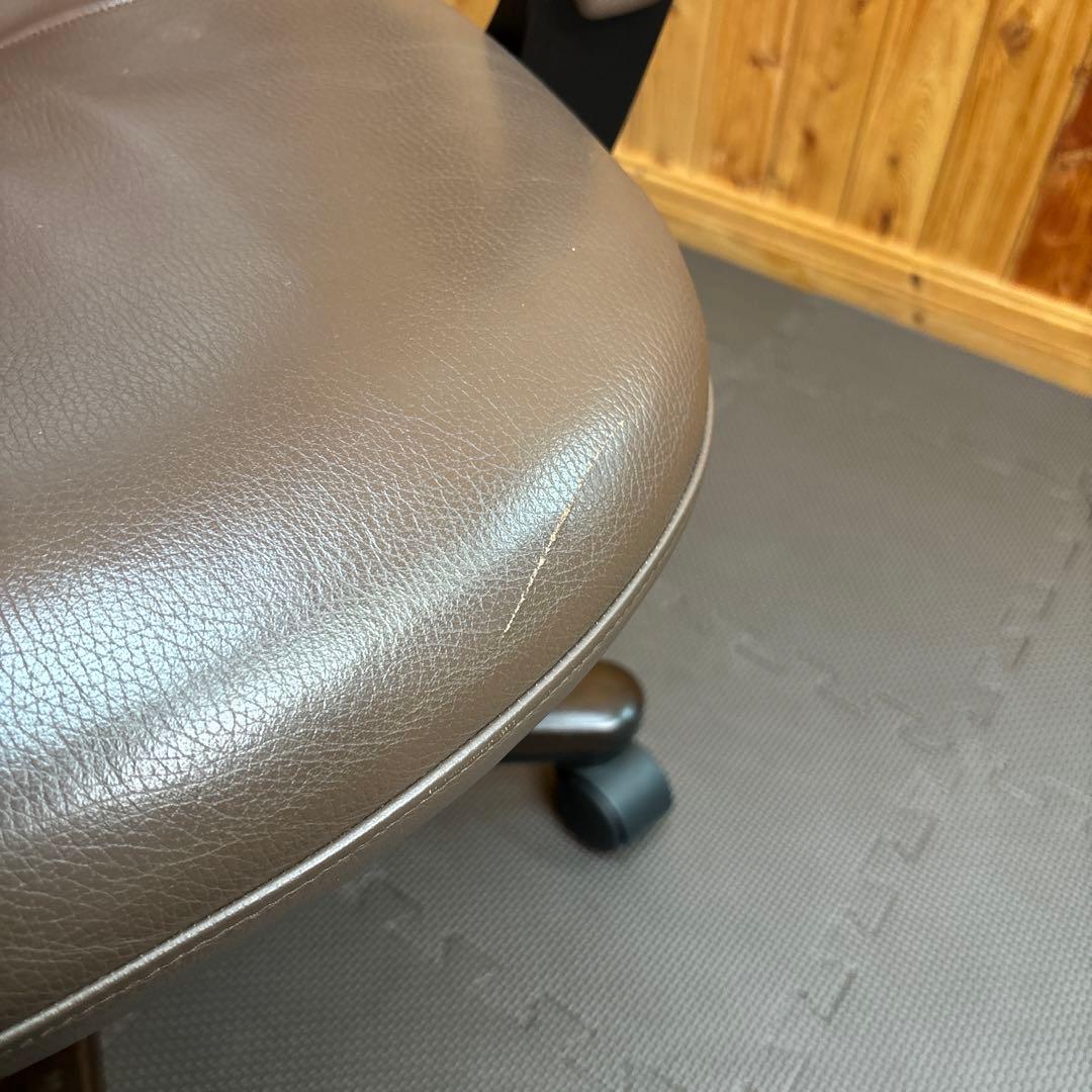 カリモク XT5750 肘付き デスクチェア 書斎椅子 本革