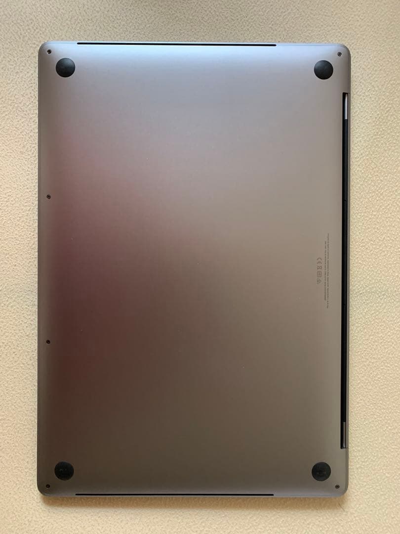 シルバー MacBook Pro 16インチ i7/32gb/500gb 本体