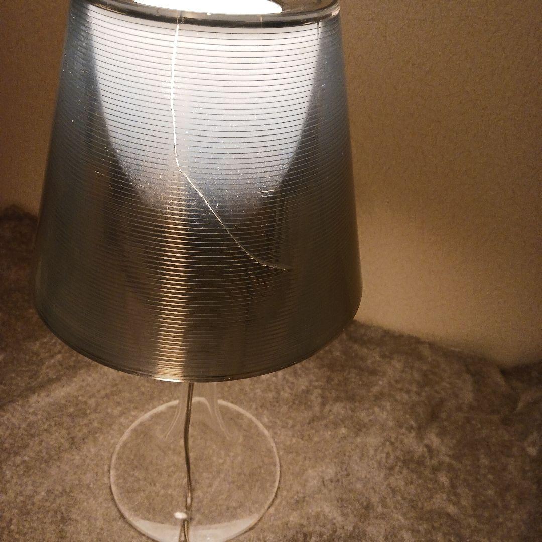 フロス社“ミスk” テーブルランプ