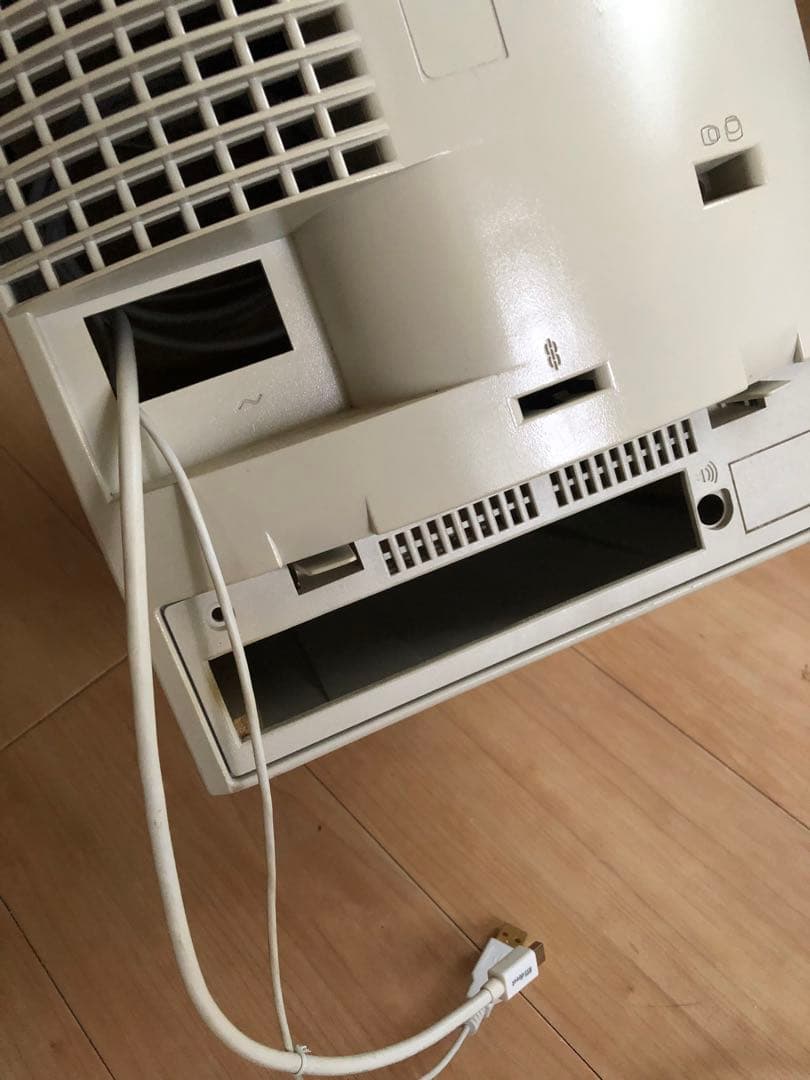 ひ*ざ様 【魔改造】Apple Macintosh Color Classic