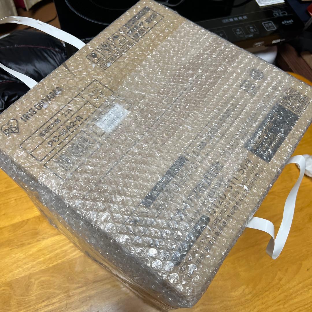 花*音様 新品　電気圧力鍋 アイリスオーヤマ　2.2L カシスレッド　PC-MA