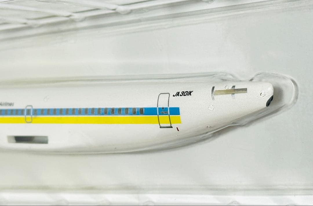 hogan 1/200 AIRDO B737-500 クロスウィング