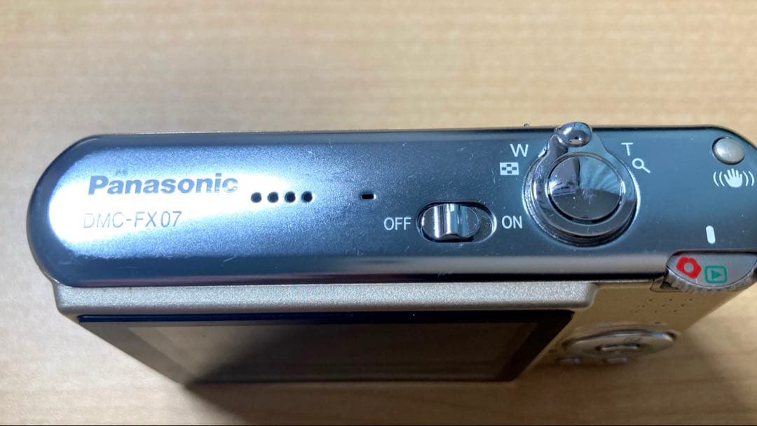 【完動品】Panasonic LUMIX DMC-FX07 ゴールド　動作確認済