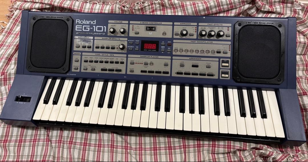 Roland EG-101 グルーブキーボード　【ハードケース付】