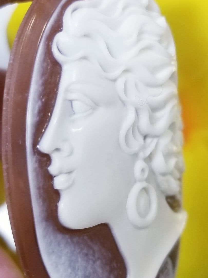 KS-206 【カルロ・パルラーティ作】天然シェルカメオルース