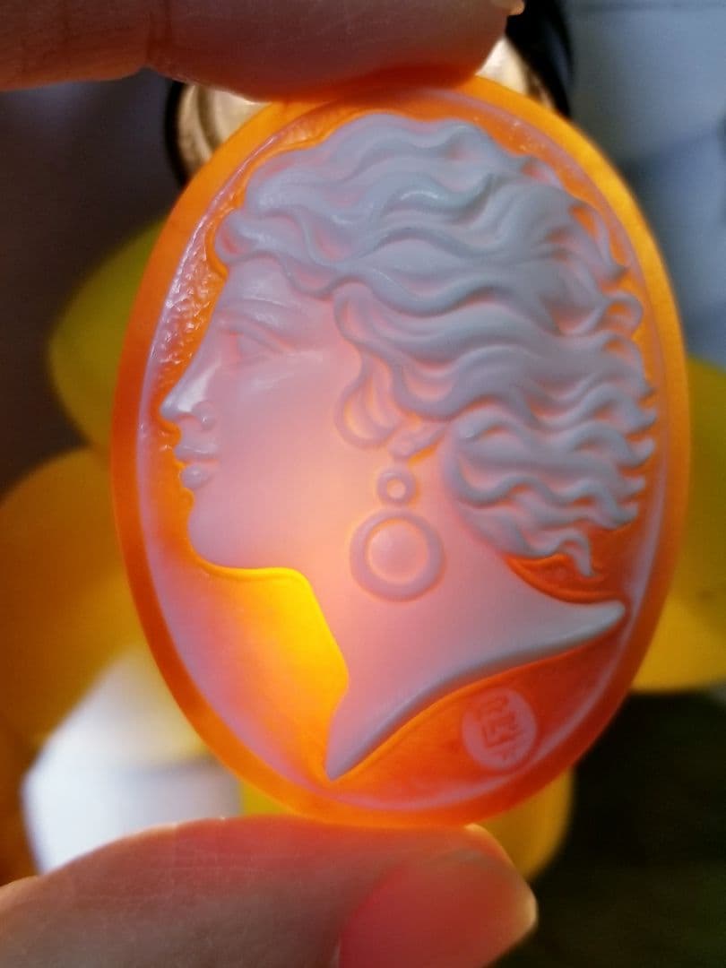 KS-206 【カルロ・パルラーティ作】天然シェルカメオルース