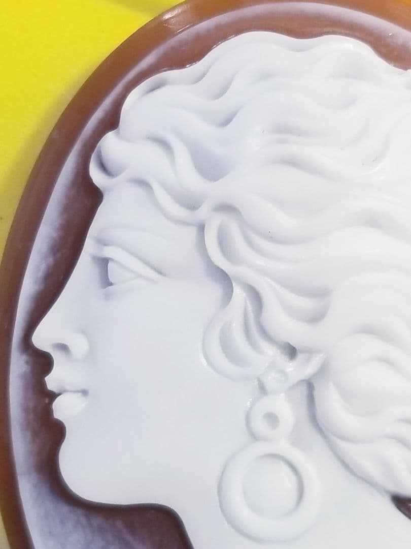 KS-206 【カルロ・パルラーティ作】天然シェルカメオルース