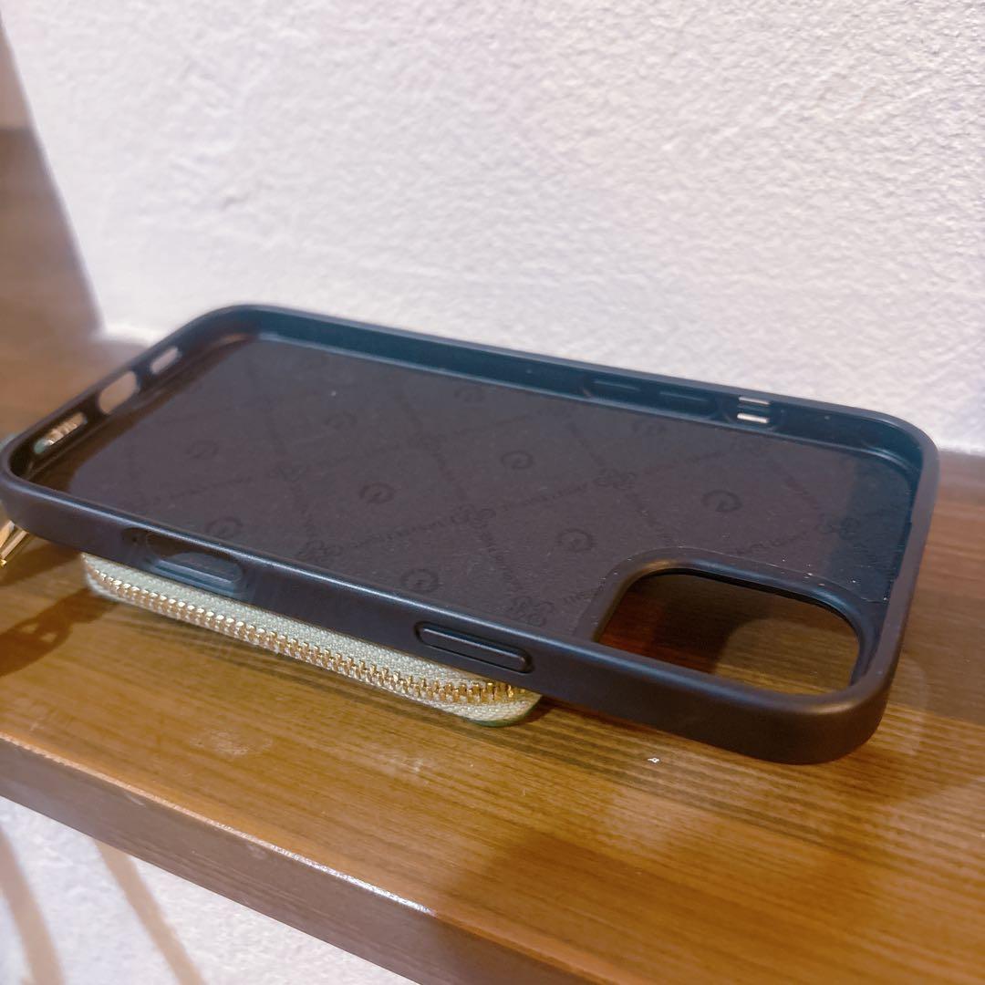 Custype iPhone16plusケース 美品