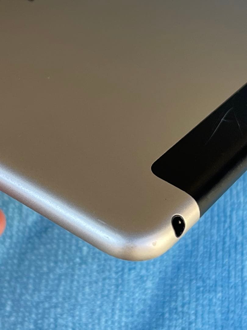 iPad mini 4 128GB セルラー SIMフリー 84% 美品