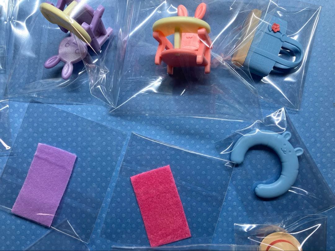 シルバニア　新品小物　各¥150 ③