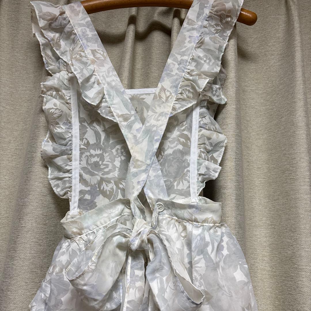 YSL フリル付き花柄エプロン