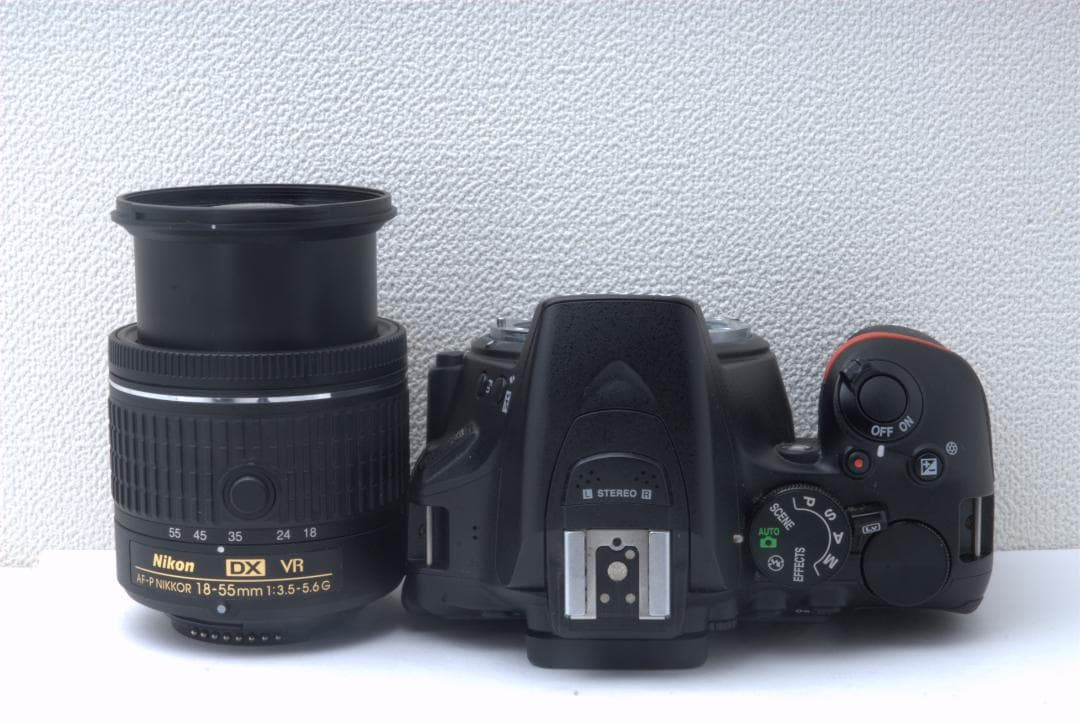 新品級♪ Nikon D5600 S数7972回 Wi-Fi搭載！高画質一眼