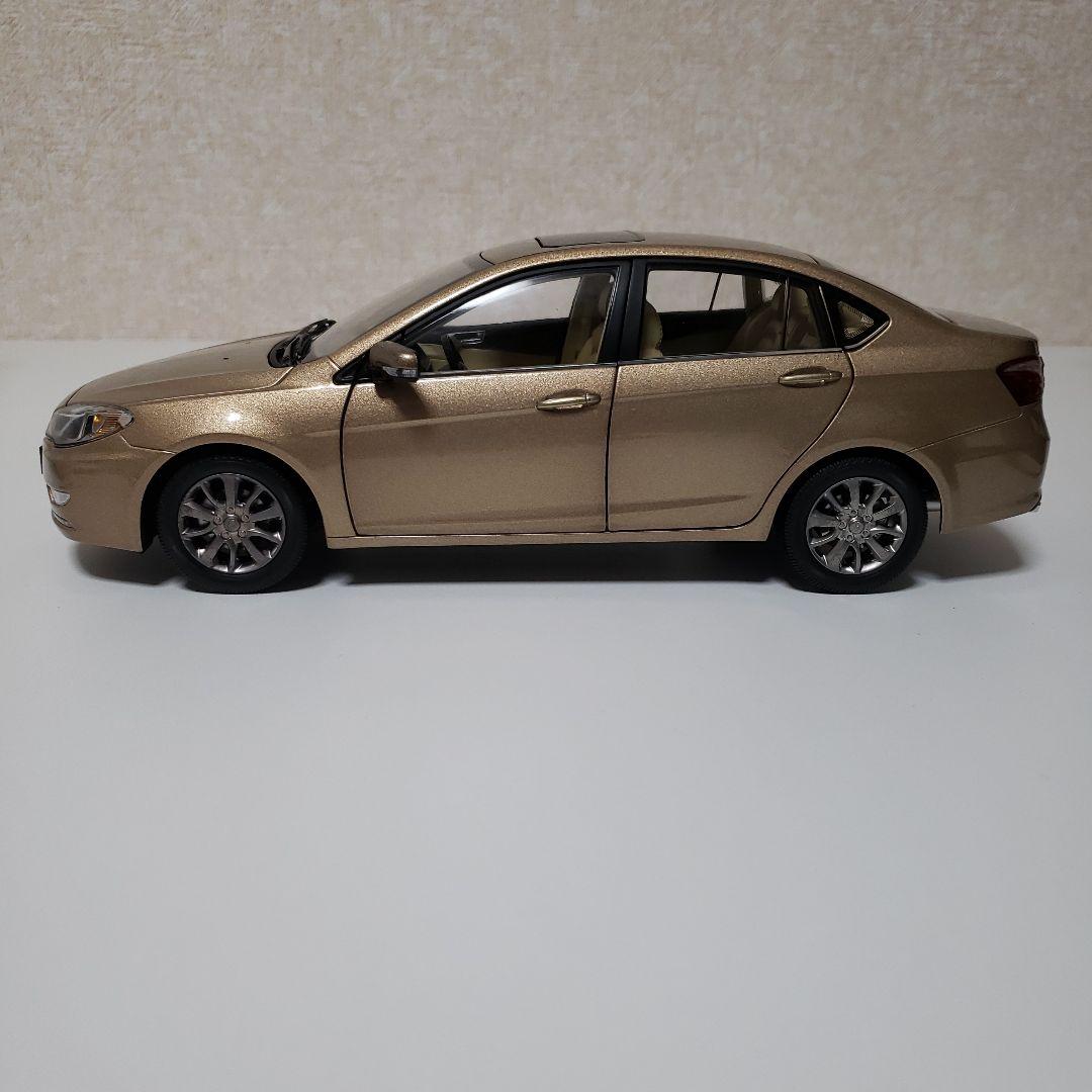 Soueast V5 Lingzhi 1:18 東南汽車 中国版 三菱ランサー