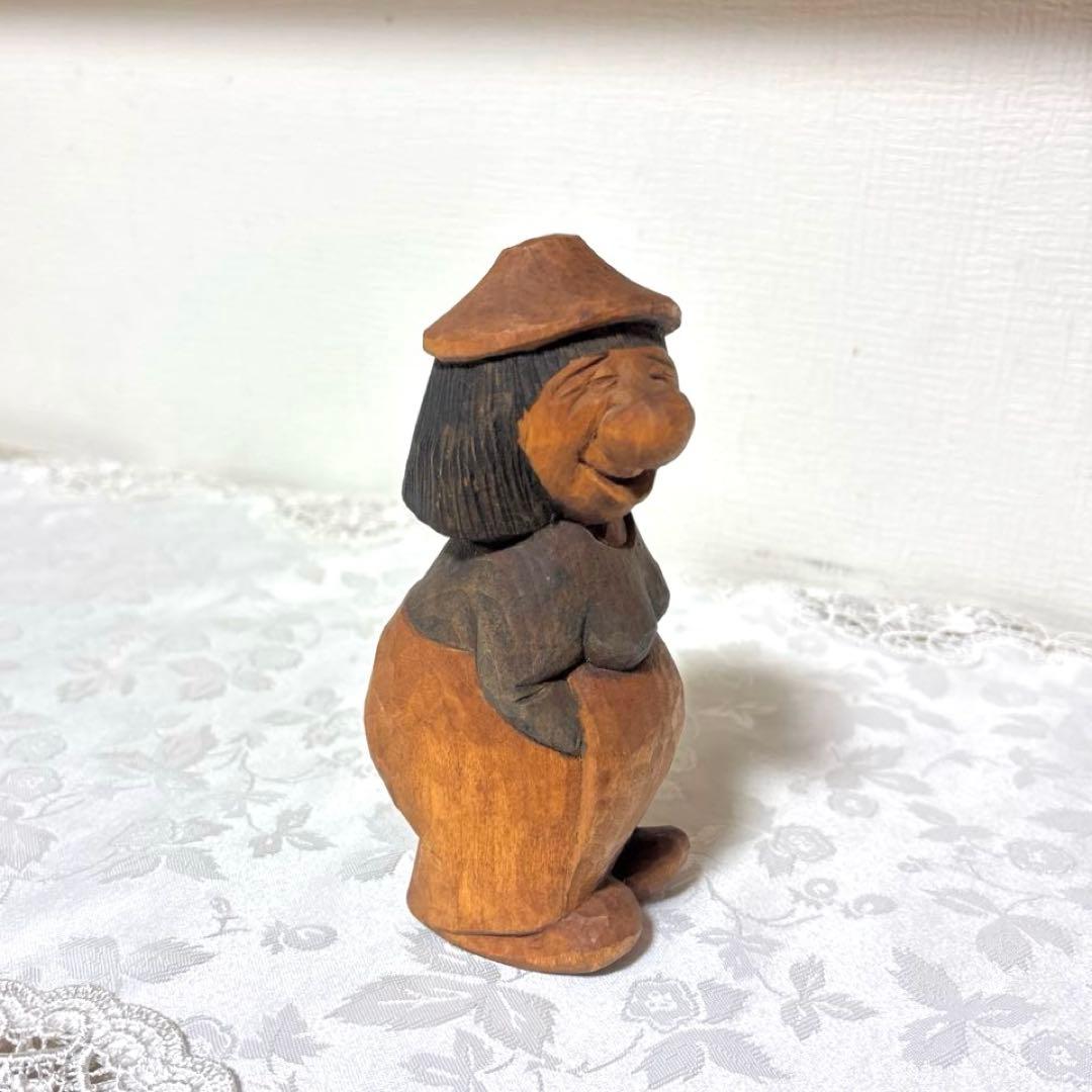 スウェーデン　手彫り　木彫置物　 人形　ヨーロッパ　木彫　工芸品美術品ビンテージ