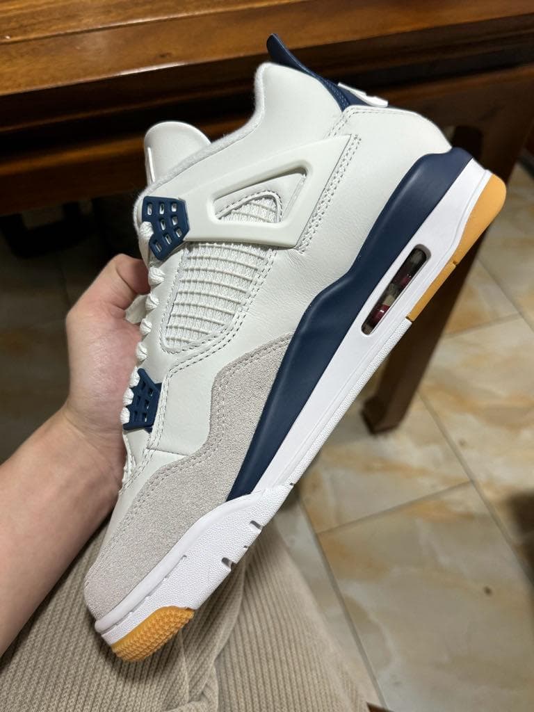 置物 Nike SB Air Jordan 4 Summit White/Navy