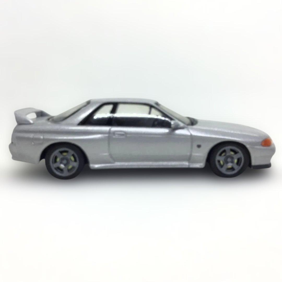 EBBRO エブロ 1/43 ニッサン　スカイライン　GT-R BNR32
