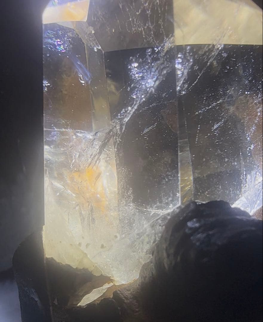 流木台座付き シトリンポイント（天然水晶 加熱処理） Amulet