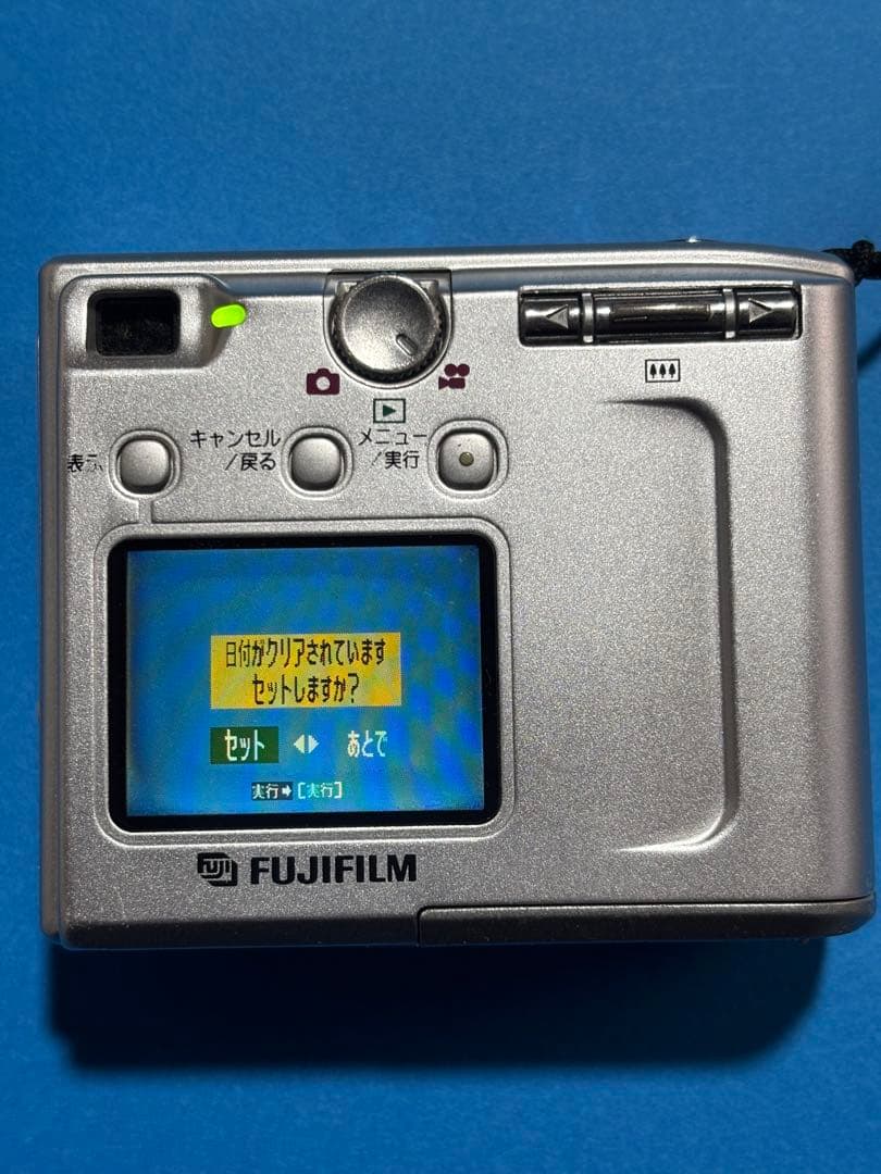 富士フイルム デジタルカメラ　FinePix4500 メモリカード付き