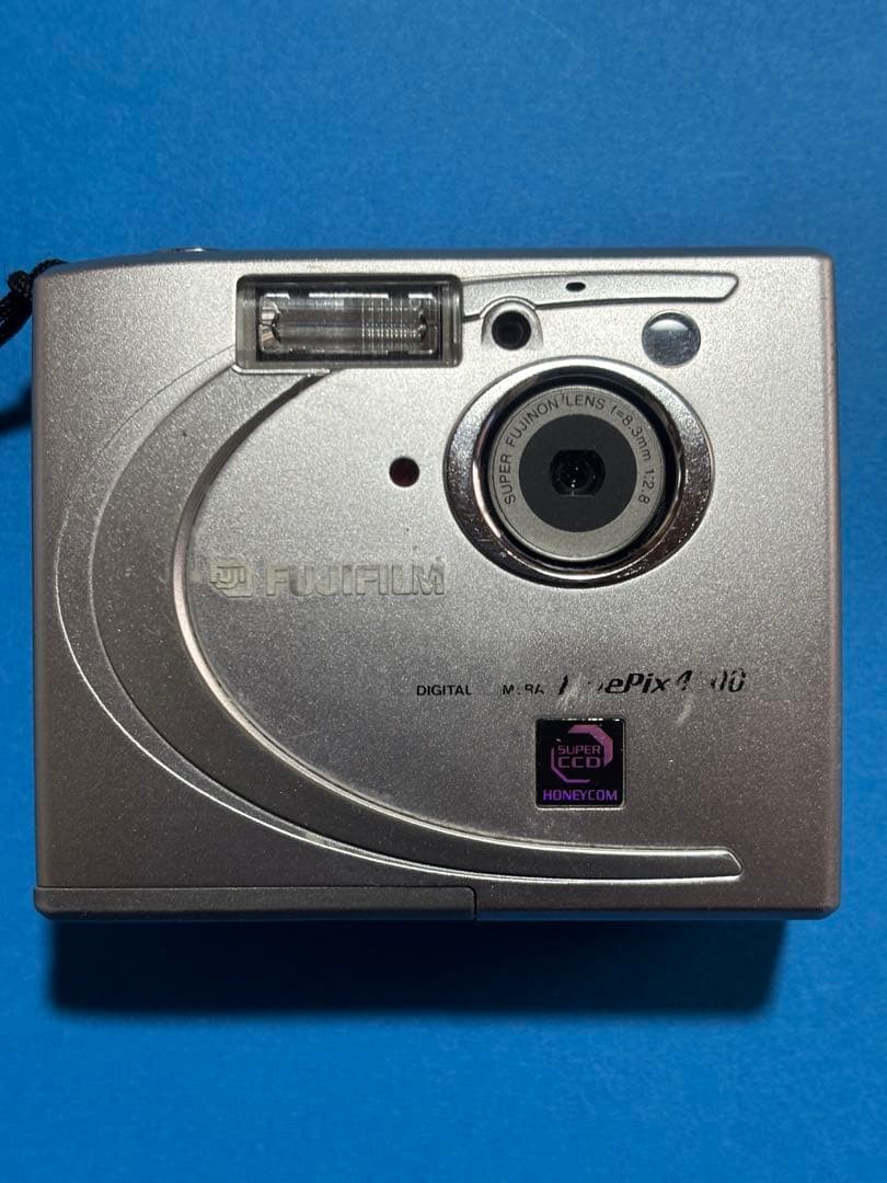 富士フイルム デジタルカメラ　FinePix4500 メモリカード付き