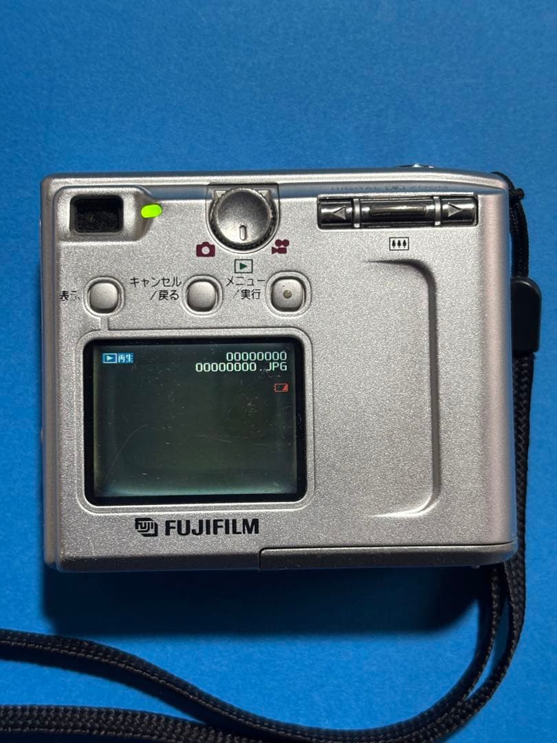 富士フイルム デジタルカメラ　FinePix4500 メモリカード付き