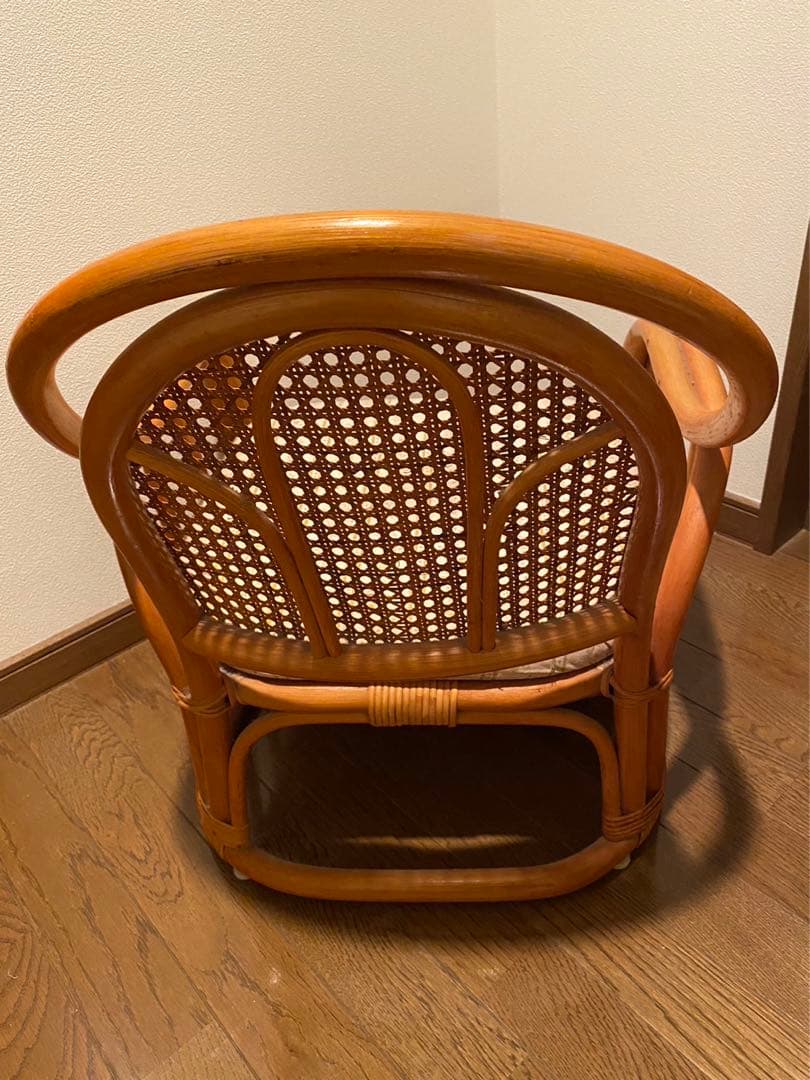天然籐・ラタンチェア ・座椅子.ローチェア・ 昭和レトロ!