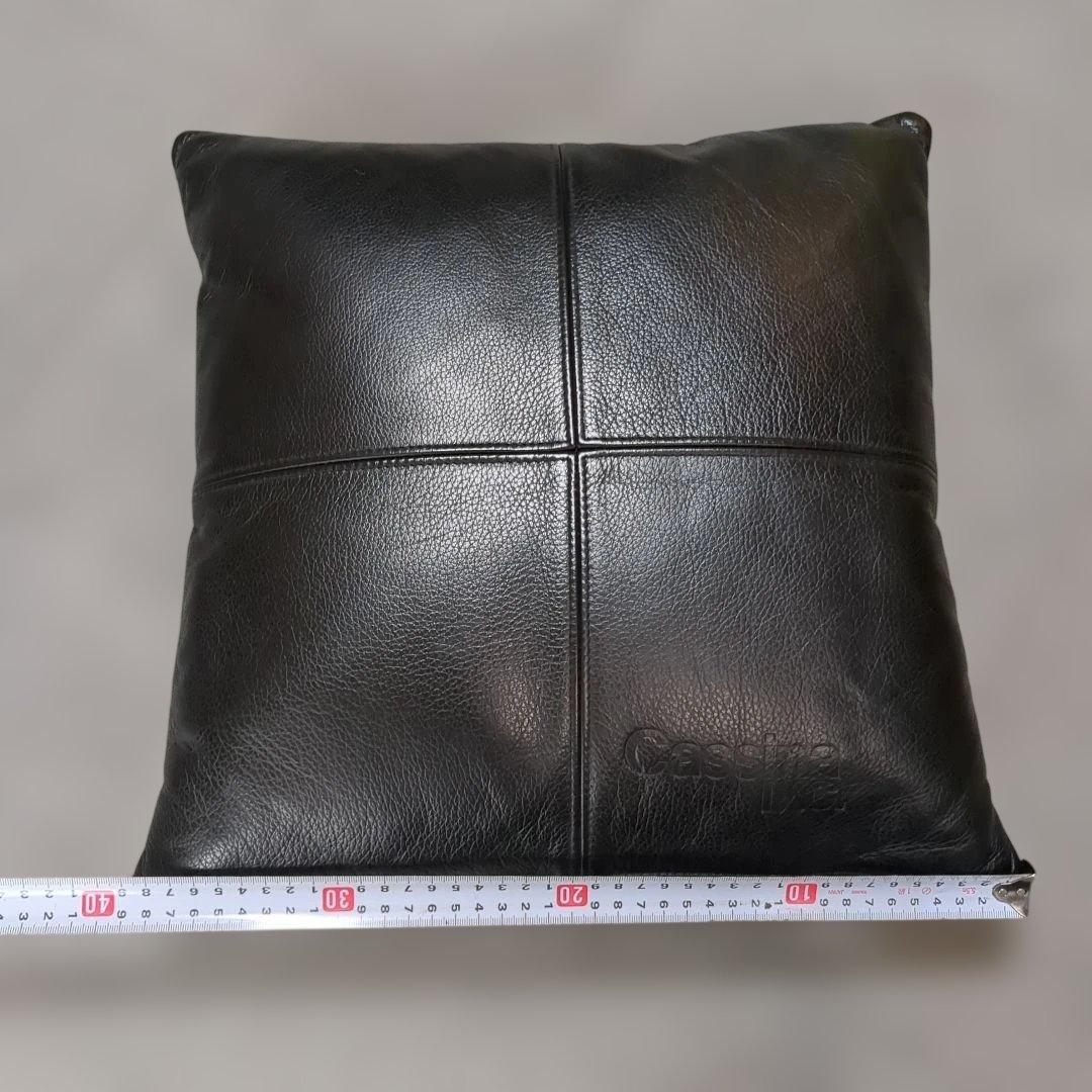 Cassina IXC レザー クッション 黒 ①