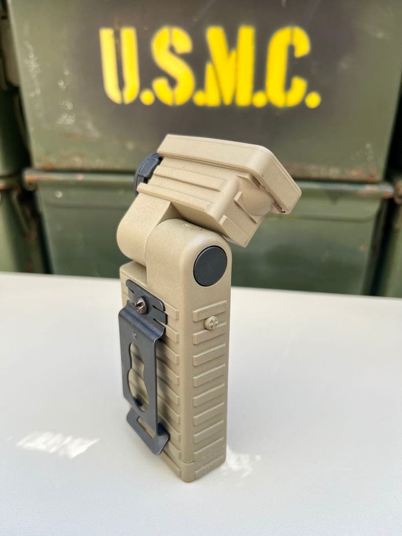 米軍放出品 デッドストック 新型STREAMLIGHT LED4色 懐中電灯1台