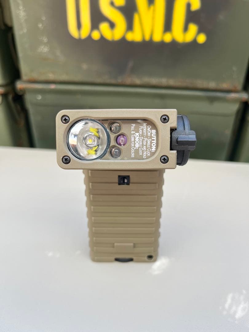 米軍放出品 デッドストック 新型STREAMLIGHT LED4色 懐中電灯1台