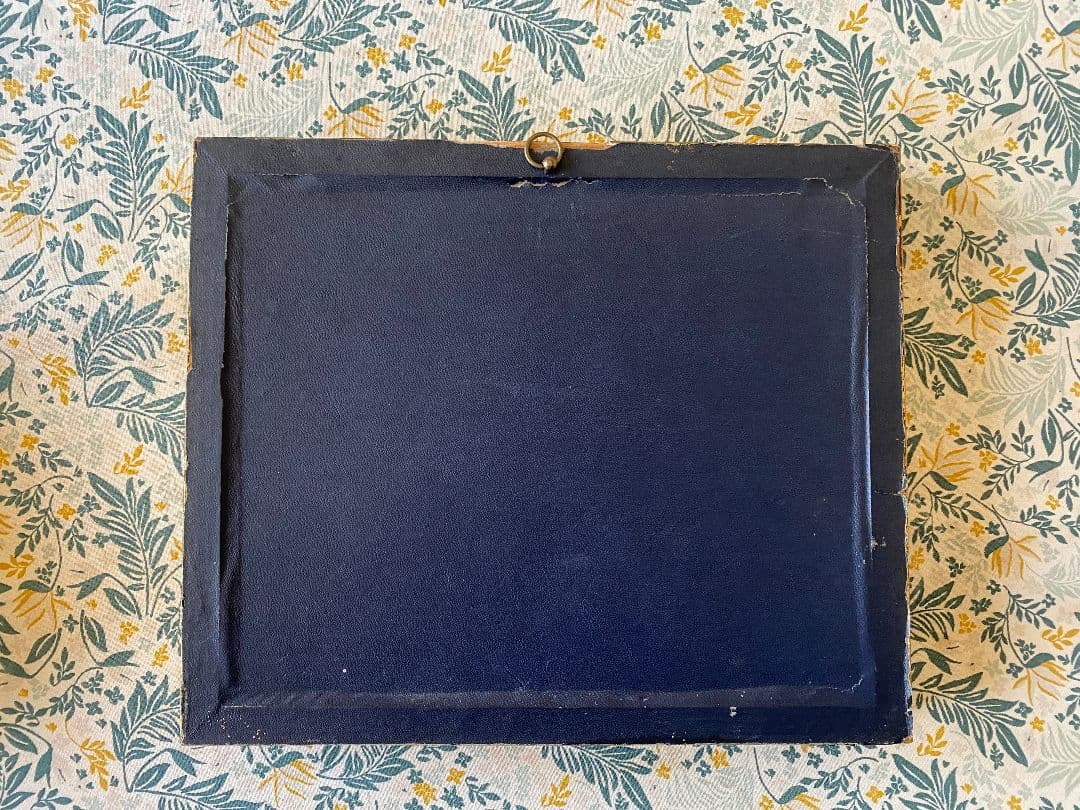 フランス　アンティーク　1930年代の額　木製　フレーム　額　シルク素材