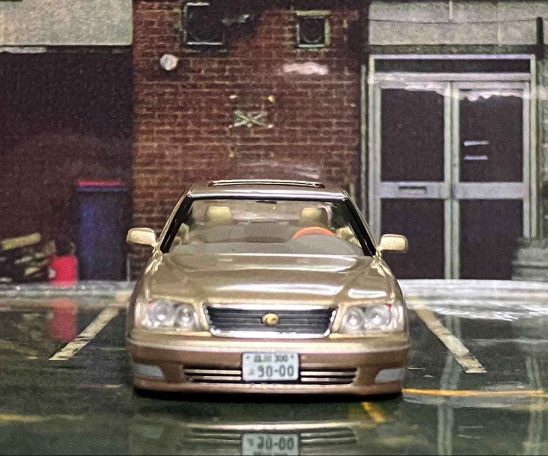 トミカリミテッド　レクサス ゴールドミニカー 1/64 改造