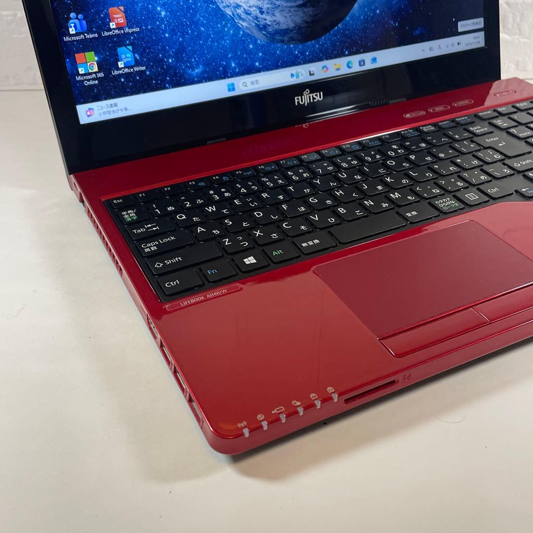 【美品】富士通☆LIFEBOOK☆レッド☆SSD256GB☆すぐ使える