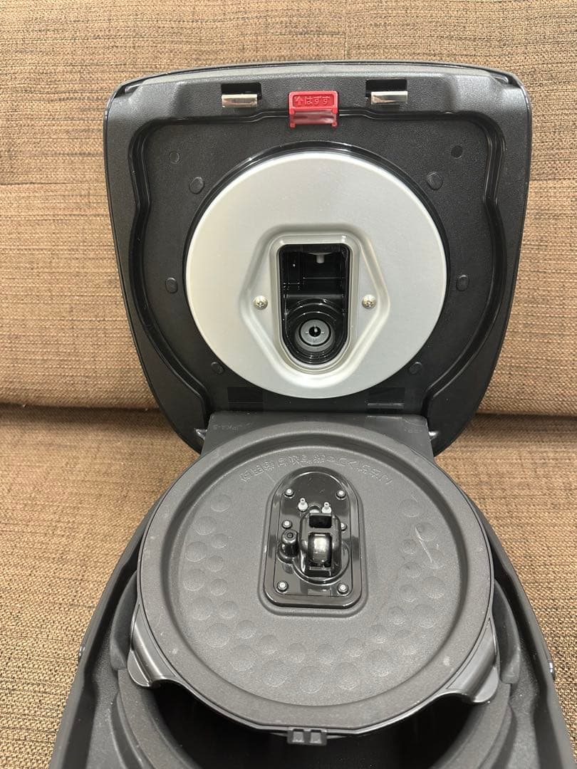 ⑤ タイガー IHジャーJPK-H100炊飯器 5.5合炊き 　2020年製