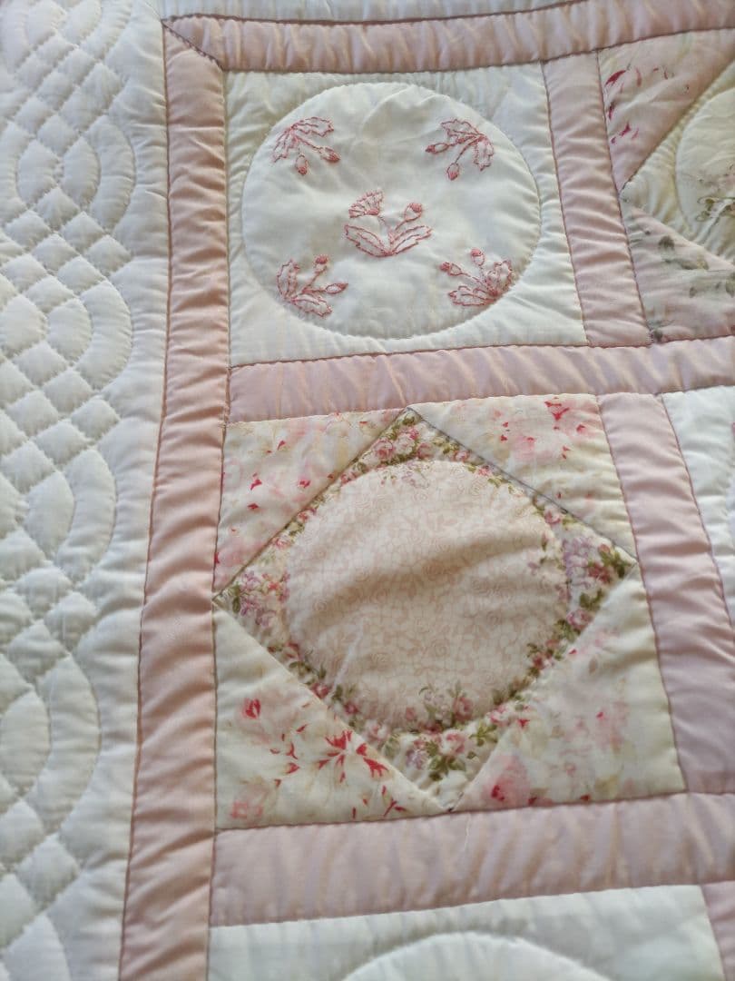 フラワーガーデン パッチワークキルト タペストリー