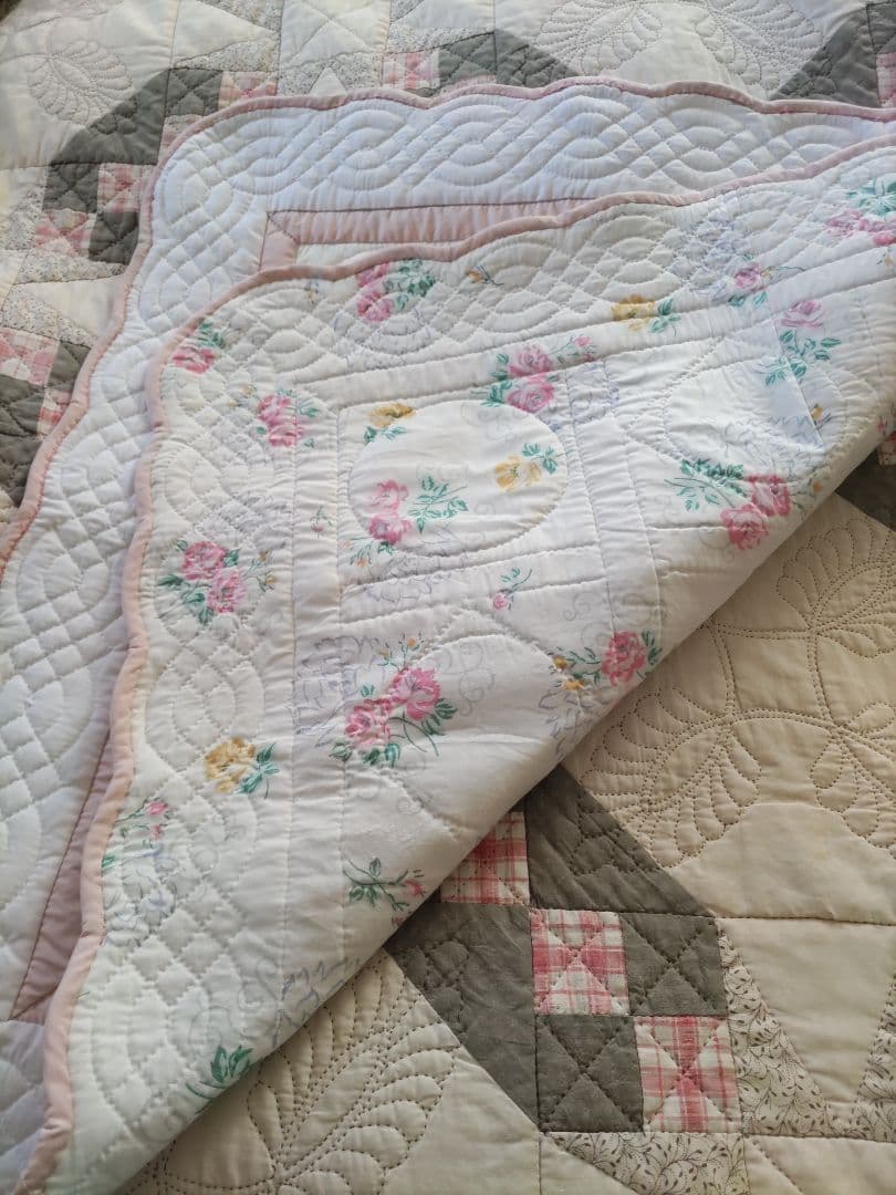 フラワーガーデン パッチワークキルト タペストリー