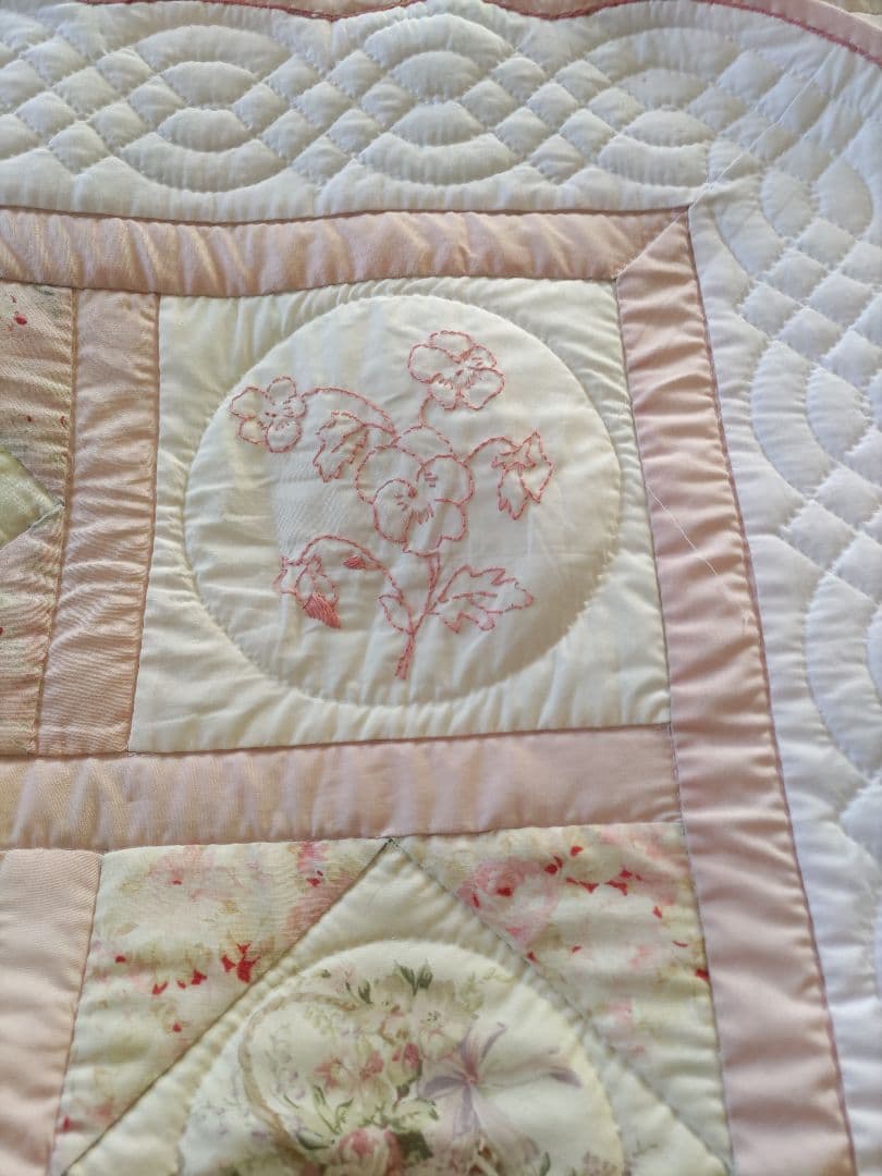 フラワーガーデン パッチワークキルト タペストリー