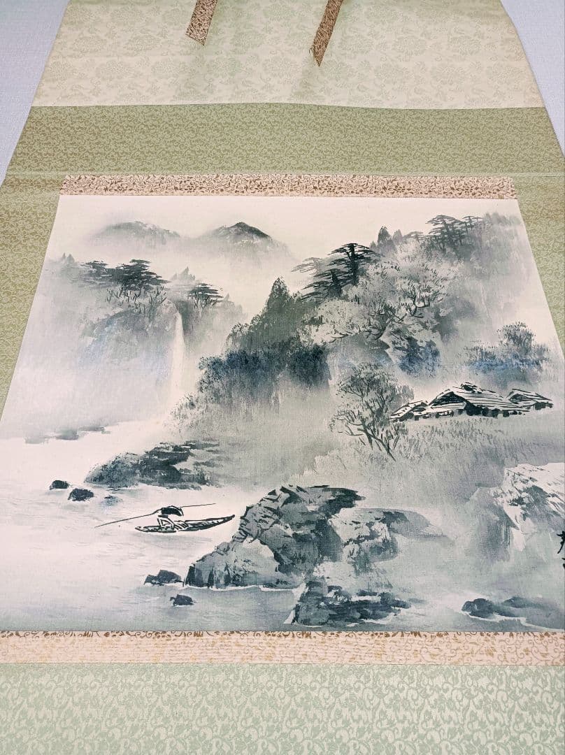 軸 開運 おもてなし 絵 龍神 金運 滝 山水 魚 中国 風水 美術 インテリア