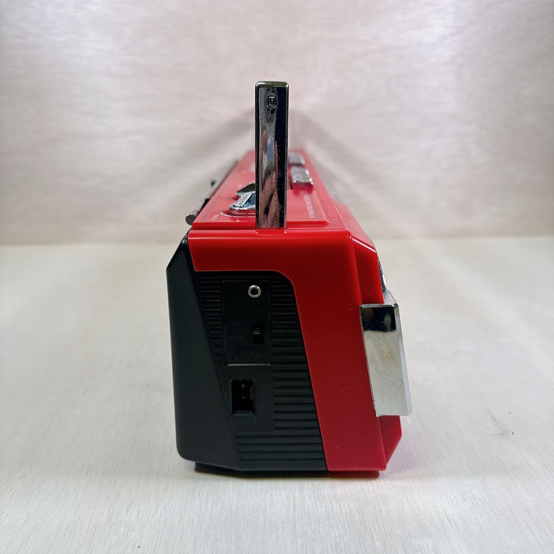 SHARP QT-Y2 赤 ラジカセ ダブルカセット 通電・ラジオ OK レトロ